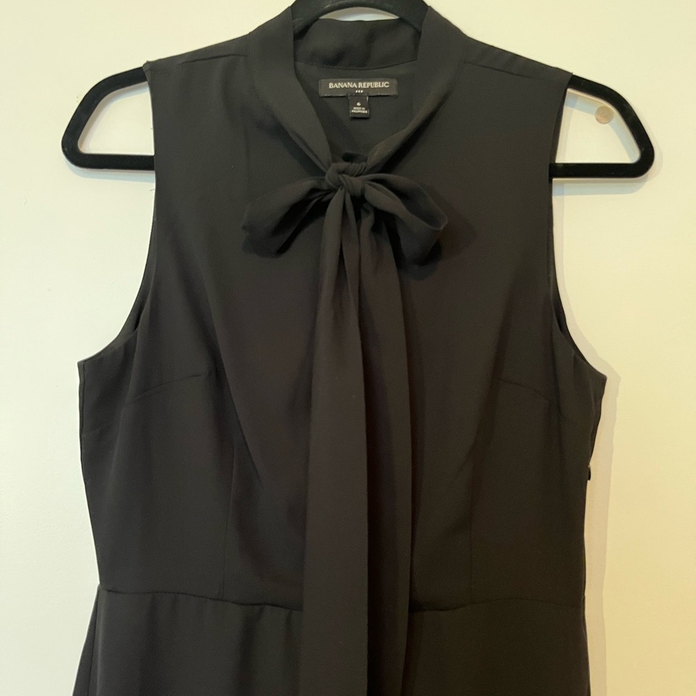 Banana Republic Button-up Tie Collar Dress